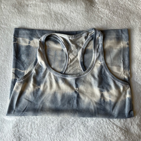 Lululemon Swiftly Tank Racerback dye - Picture 4 of 8